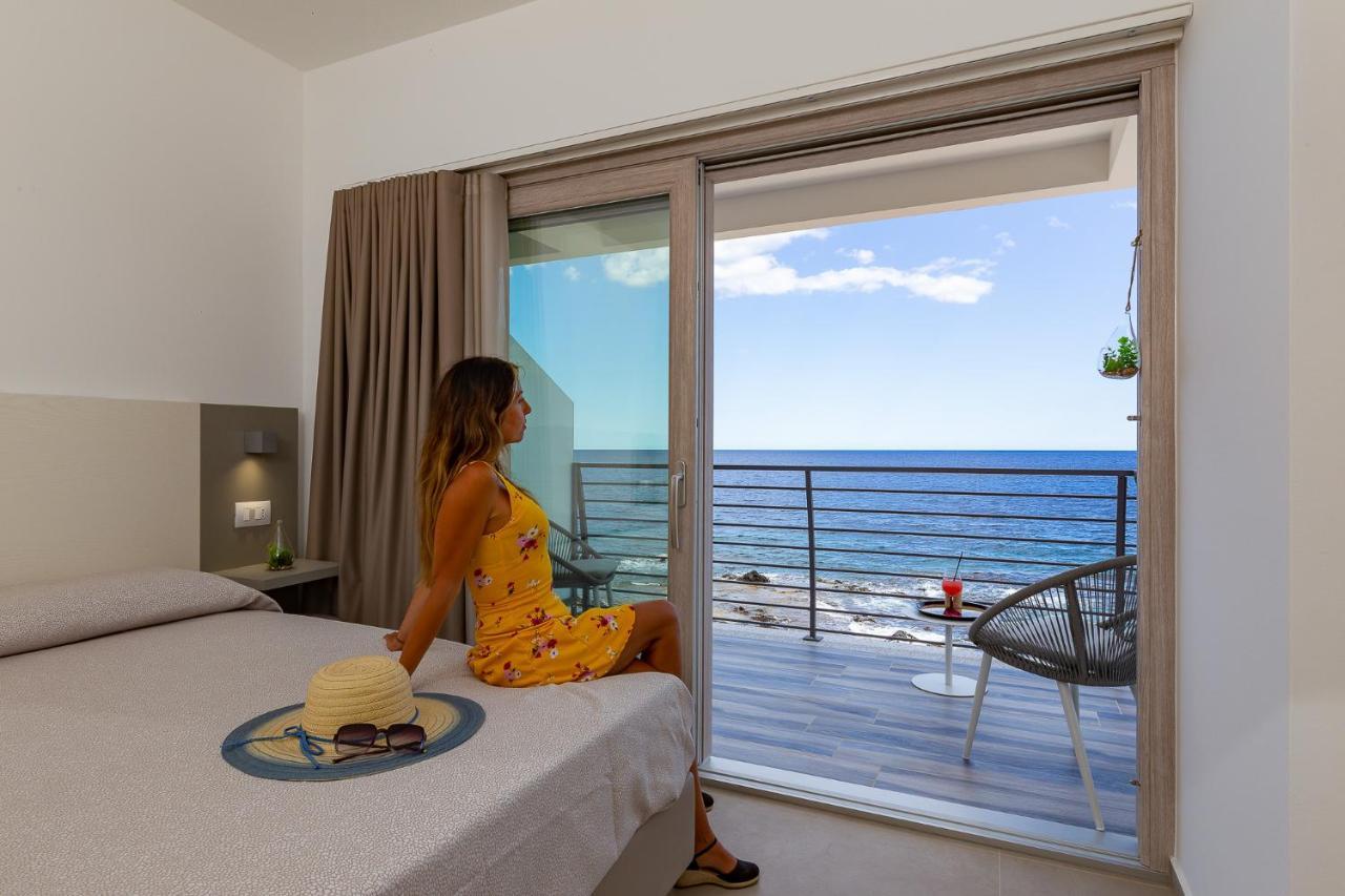 Hotel Caramare Cala Gonone Exterior photo
