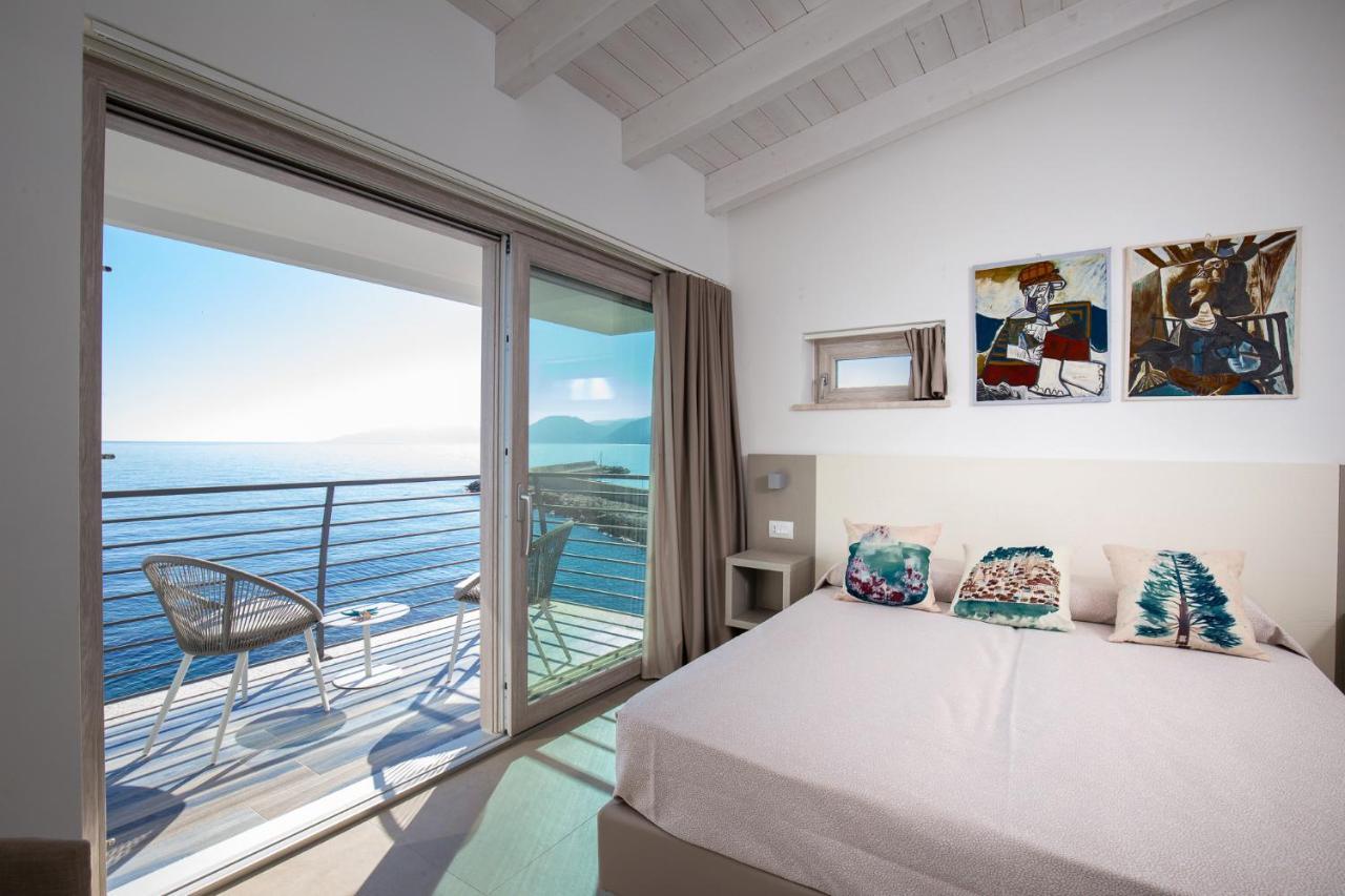 Hotel Caramare Cala Gonone Exterior photo