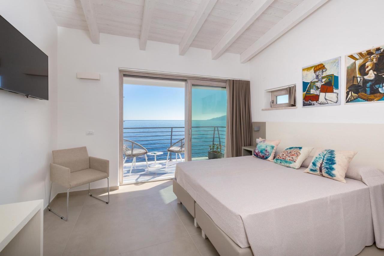 Hotel Caramare Cala Gonone Exterior photo