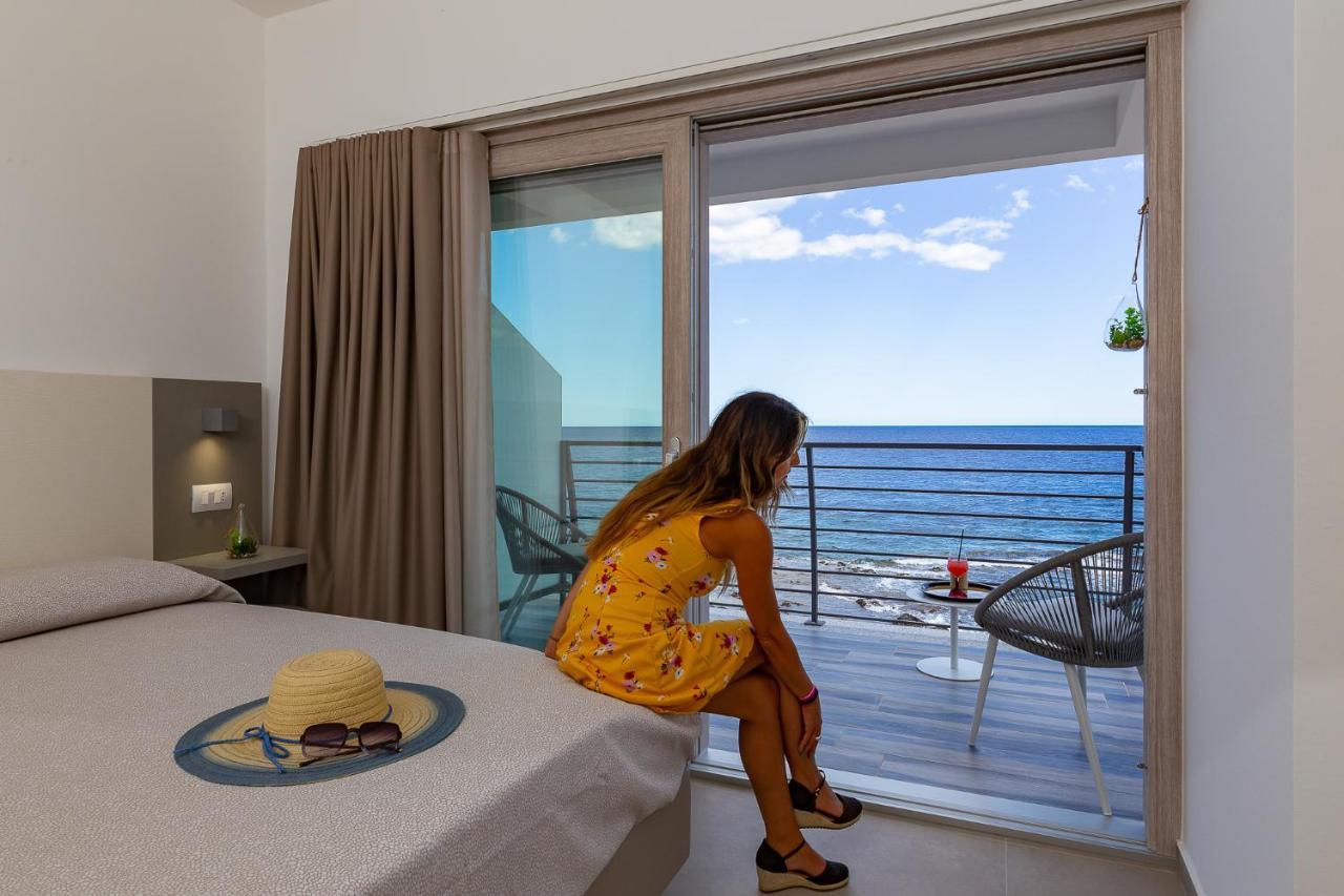 Hotel Caramare Cala Gonone Exterior photo