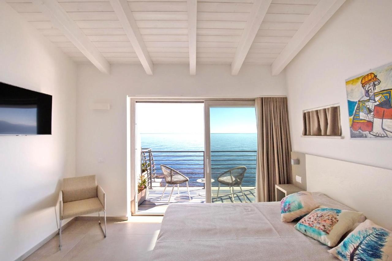 Hotel Caramare Cala Gonone Exterior photo